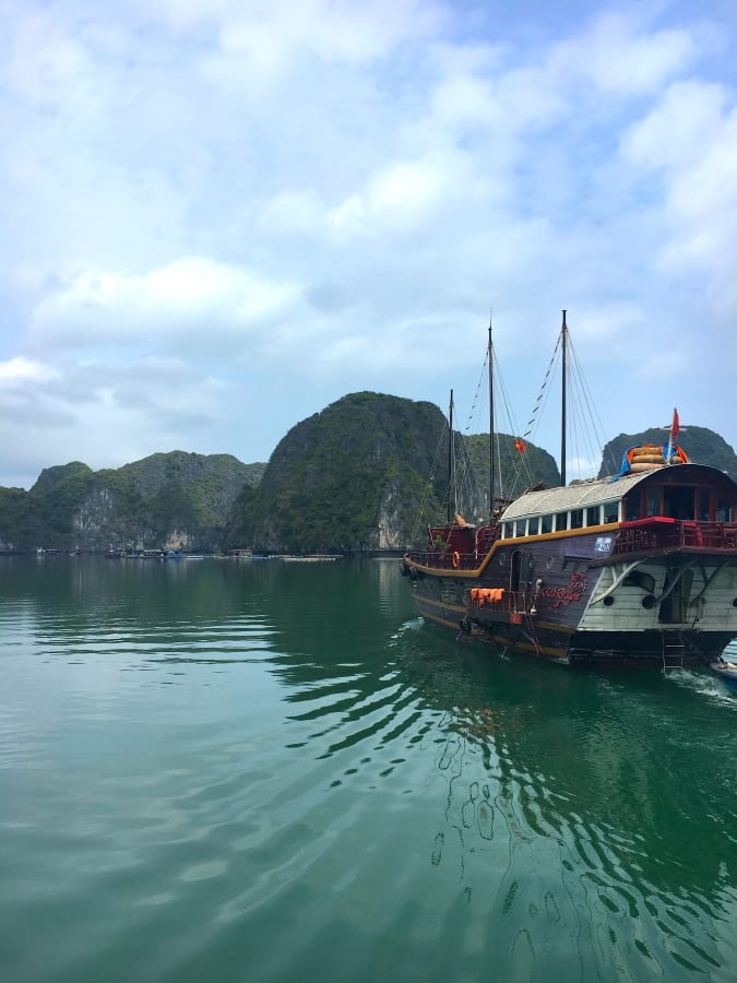 Ha Long Bay Junk Boat
